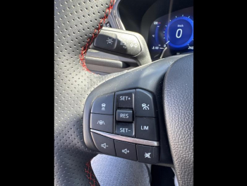 Photo 16 du bon plan FORD Kuga 2.5 Duratec 225ch PHEV ST-Line Business BVA occasion à 33890 €