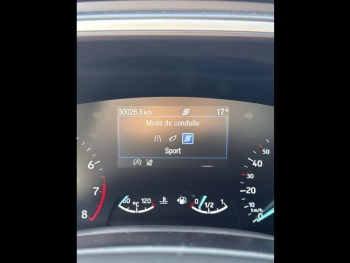 Photo 13 du bon plan FORD Focus 1.0 Flexifuel mHEV 125ch Titanium Style occasion à 18900 €