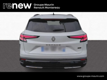Photo 4 du bon plan RENAULT Espace 1.2 E-Tech full hybrid 200ch Iconic 5 places - 25 occasion à 47900 €