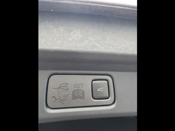 Photo 13 du bon plan FORD Mustang Mach-E Extended Range 99kWh 487ch AWD GT occasion à 49885 €