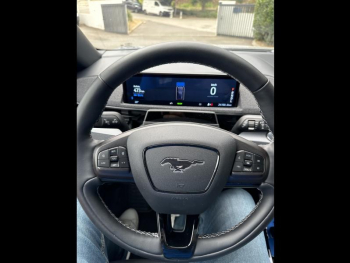 Photo 14 du bon plan FORD Mustang Mach-E Extended Range 99kWh 487ch AWD GT occasion à 49885 €