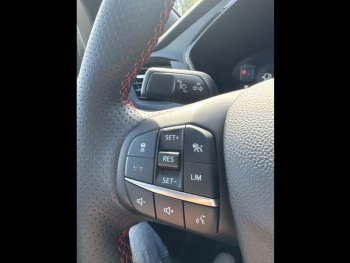 Photo 22 du bon plan FORD Kuga 2.5 Duratec 180ch Hybrid FlexiFuel ST-Line X Powershift occasion à 34900 €