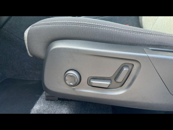 Photo 13 du bon plan VOLVO XC40 B3 163ch Plus DCT 7 occasion à 33990 €