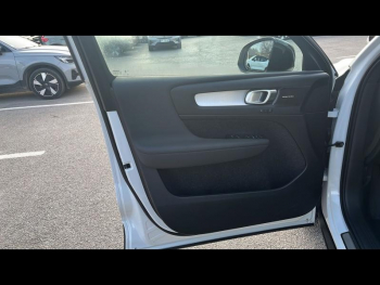 Photo 15 du bon plan VOLVO XC40 B3 163ch Plus DCT 7 occasion à 33990 €