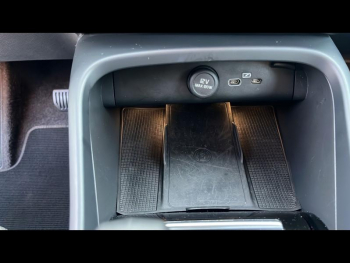 Photo 25 du bon plan VOLVO XC40 B3 163ch Plus DCT 7 occasion à 33990 €