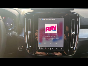 Photo 27 du bon plan VOLVO XC40 B3 163ch Plus DCT 7 occasion à 33990 €