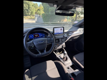 Photo 10 du bon plan FORD Focus 1.0 Flexifuel mHEV 125ch ST-Line X occasion à 19490 €
