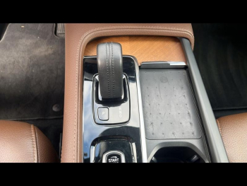 Photo 29 du bon plan VOLVO XC90 T8 AWD 303 + 87ch Inscription Business Geartronic occasion à 39990 €