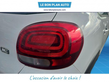 Photo 24 du bon plan CITROEN C3 PureTech 82ch Graphic S&S E6.d occasion à 8280 €