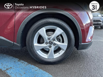 Photo 16 du bon plan TOYOTA C-HR 122h Dynamic 2WD E-CVT occasion à 15490 €