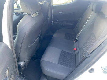 Photo 17 du bon plan TOYOTA C-HR 122h Edition 2WD E-CVT  MC19 occasion à 18990 €