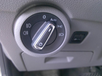 Photo 17 du bon plan VOLKSWAGEN Transporter Fg VUL 2.8T L1H1 2.0 TDI 150ch Business Plus DSG7 occasion à 32000 €