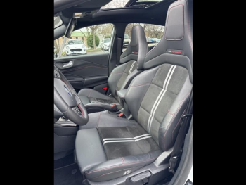 Photo 9 du bon plan FORD Puma 1.0 EcoBoost Hybrid 170ch ST S&S Powershift occasion à 29990 €