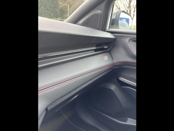 Photo 20 du bon plan FORD Puma 1.0 EcoBoost Hybrid 170ch ST S&S Powershift occasion à 29990 €