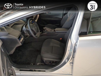 Photo 11 du bon plan TOYOTA Prius Rechargeable 2.0 Hybride Rechargeable 223ch Design (sans toit panoramique) MY26 occasion à 40590 €