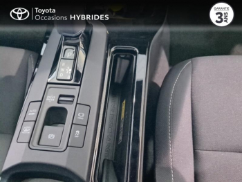 Photo 22 du bon plan TOYOTA Prius Rechargeable 2.0 Hybride Rechargeable 223ch Design (sans toit panoramique) MY26 occasion à 40590 €