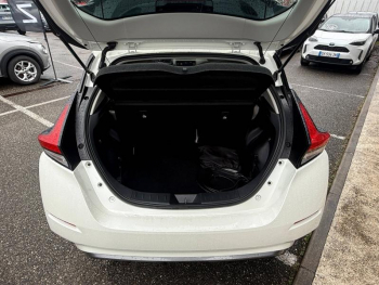 Photo 15 du bon plan NISSAN Leaf 150ch 40kWh Acenta 21.5 occasion à 17990 €