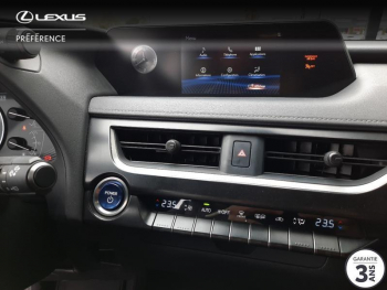 Photo 11 du bon plan LEXUS UX 250h 2WD Premium Edition MY21 occasion à 23990 €