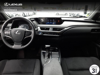 Photo 12 du bon plan LEXUS UX 250h 2WD Premium Edition MY21 occasion à 23990 €