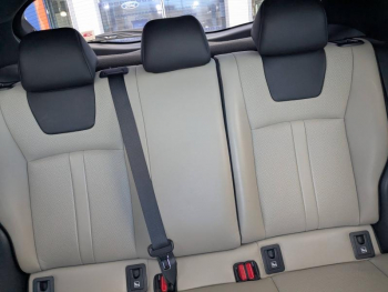 Photo 12 du bon plan TOYOTA C-HR 122h Edition 2WD E-CVT RC18 occasion à 16990 €