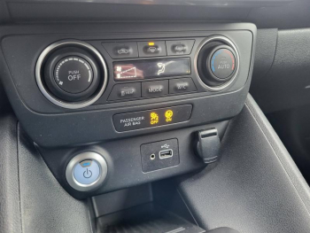 Photo 13 du bon plan NISSAN Leaf 150ch 40kWh Acenta 21 occasion à 14990 €