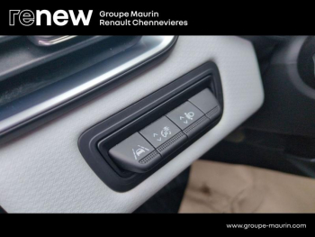 Photo 19 du bon plan RENAULT Clio 1.0 TCe 90ch Techno occasion à 15990 €