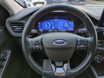 Photo 13 du bon plan FORD Kuga 2.5 Duratec 225ch PHEV Vignale BVA occasion à 24900 €