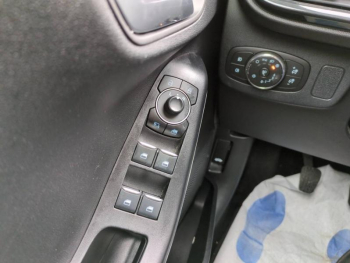 Photo 13 du bon plan FORD Puma 1.0 Flexifuel 125ch S&S mHEV Titanium occasion à 17900 €