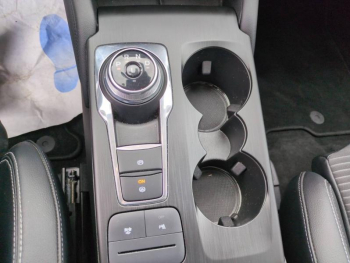 Photo 11 du bon plan FORD Kuga 2.5 Duratec 190ch FHEV E85 Titanium BVA occasion à 25400 €