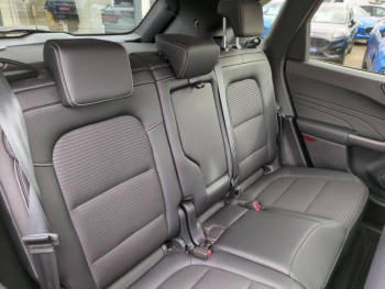 Photo 19 du bon plan FORD Kuga 2.5 Duratec 190ch FHEV E85 Titanium BVA occasion à 25400 €