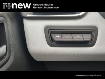 Photo 18 du bon plan RENAULT Clio 1.6 E-Tech hybride 145ch Techno occasion à 17290 €