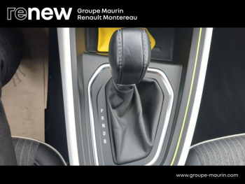 Photo 20 du bon plan RENAULT Clio 1.6 E-Tech hybride 145ch Techno occasion à 17290 €