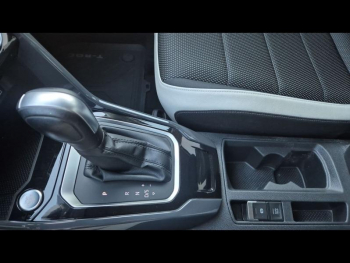 Photo 20 du bon plan VOLKSWAGEN T-Roc 1.5 TSI EVO 150ch Carat DSG7 Euro6d-T 117g occasion à 19890 €