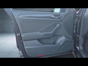 Photo 24 du bon plan VOLKSWAGEN T-Roc 1.5 TSI EVO 150ch Carat DSG7 Euro6d-T 117g occasion à 19890 €