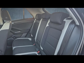 Photo 25 du bon plan VOLKSWAGEN T-Roc 1.5 TSI EVO 150ch Carat DSG7 Euro6d-T 117g occasion à 19890 €