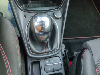 Photo 11 du bon plan FORD Puma 1.0 EcoBoost 125ch mHEV ST-Line 6cv occasion à 16500 €