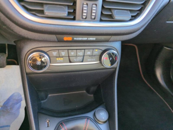 Photo 8 du bon plan FORD Fiesta 1.0 Flexifuel 95ch ST-Line 5p occasion à 15990 €