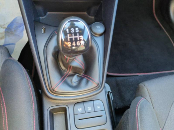 Photo 9 du bon plan FORD Fiesta 1.0 Flexifuel 95ch ST-Line 5p occasion à 15990 €