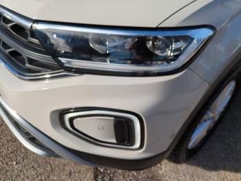 Photo 21 du bon plan VOLKSWAGEN T-Roc 1.5 TSI EVO 150ch Style occasion à 22990 €