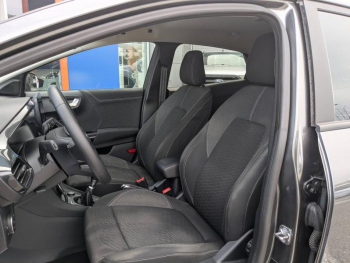 Photo 16 du bon plan FORD Puma 1.0 Flexifuel 125ch S&S mHEV Titanium occasion à 16390 €