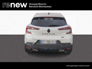 Photo 6 du bon plan RENAULT Captur 1.6 E-Tech hybride 145ch Engineered occasion à 22490 €