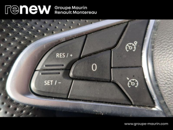 Photo 17 du bon plan RENAULT Captur 1.6 E-Tech hybride 145ch Engineered occasion à 22490 €