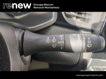 Photo 20 du bon plan RENAULT Captur 1.6 E-Tech hybride 145ch Engineered occasion à 22490 €