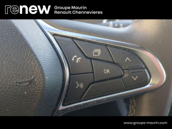 Photo 16 du bon plan RENAULT Captur 1.6 E-Tech hybride 145ch Evolution occasion à 18990 €