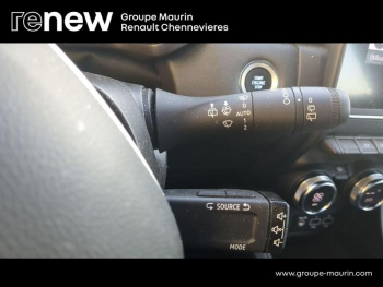 Photo 18 du bon plan RENAULT Captur 1.6 E-Tech hybride 145ch Evolution occasion à 18990 €