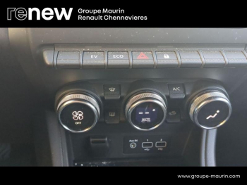 Photo 24 du bon plan RENAULT Captur 1.6 E-Tech hybride 145ch Evolution occasion à 18990 €