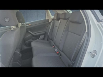 Photo 24 du bon plan VOLKSWAGEN Polo 1.0 TSI 95ch Life Business occasion à 15900 €