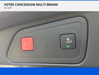 Photo 12 du bon plan PEUGEOT 3008 HYBRID 225ch Allure Pack e-EAT8 occasion à 20990 €