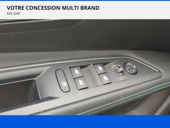 Photo 13 du bon plan PEUGEOT 3008 HYBRID 225ch Allure Pack e-EAT8 occasion à 20990 €