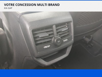 Photo 14 du bon plan PEUGEOT 3008 HYBRID 225ch Allure Pack e-EAT8 occasion à 20990 €